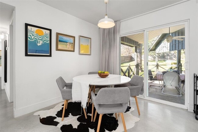 Building Photo - 4620 Englewood Dr