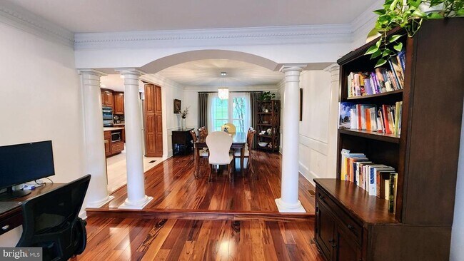 Building Photo - 5503 Chestermill Ct