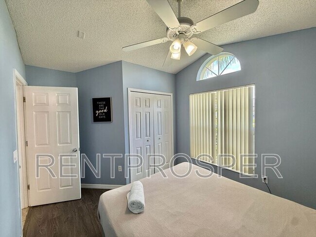 Building Photo - 600 Eagle Pointe S