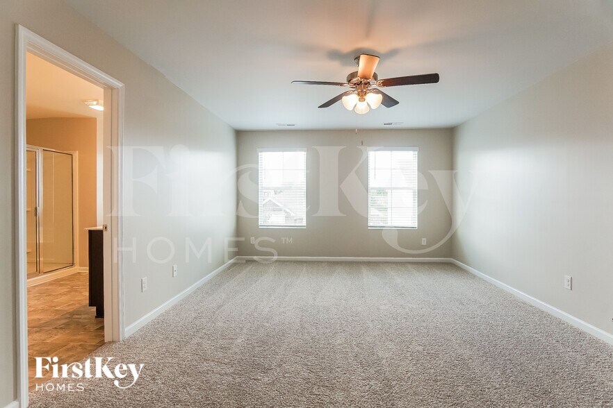 Building Photo - 12572 Downing Dr