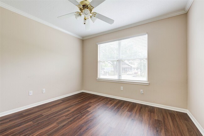 Building Photo - 1206 Grunwald Heights Blvd