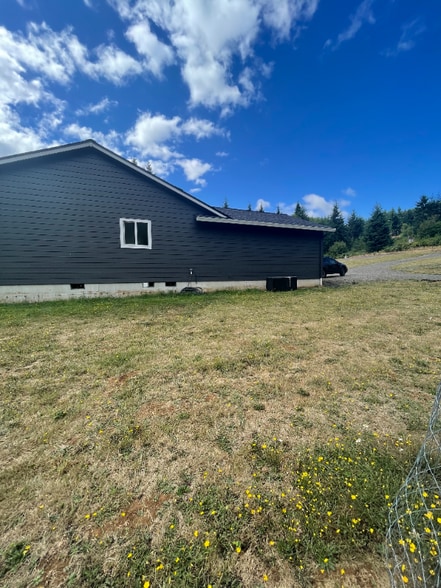 Building Photo - 501 Hooper Rd