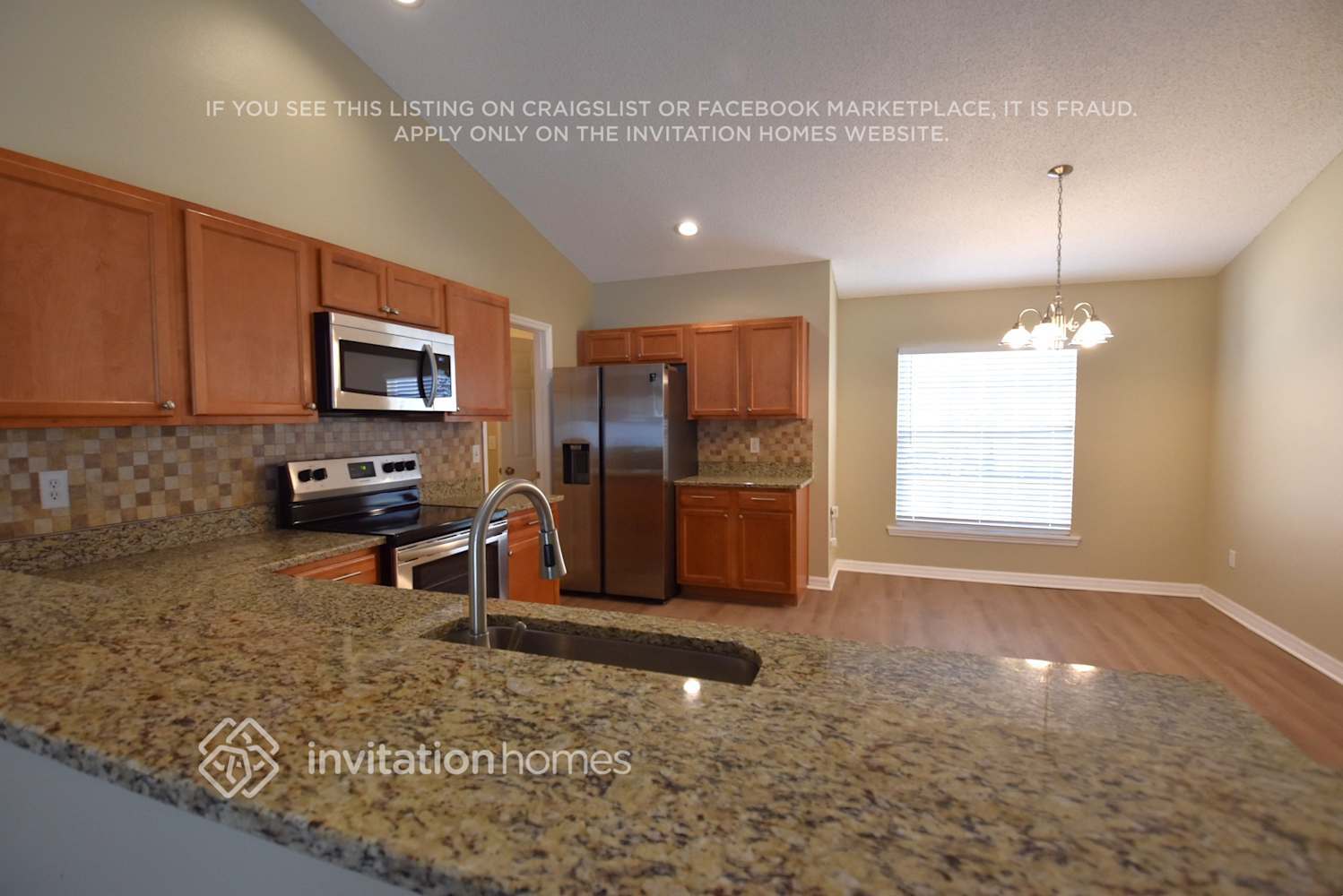 Building Photo - 1156 St Tropez Ct