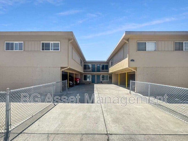 Building Photo - 1610 Sanford Ave