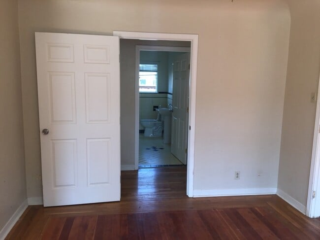 Building Photo - VOGT-120 West Pacheco