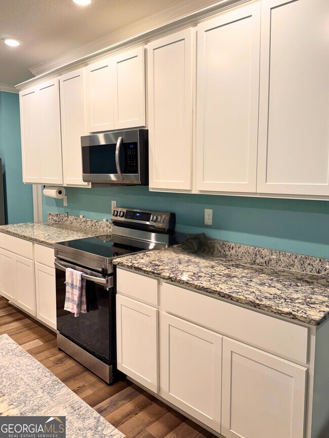 Building Photo - 208 Boatsman Way