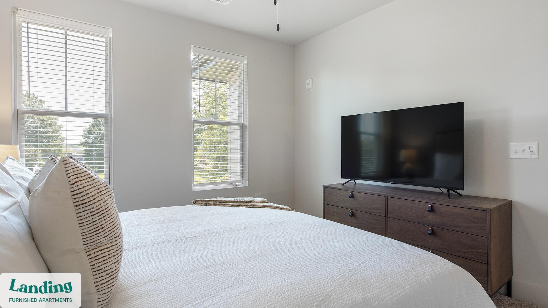 Building Photo - 404 W 26th St