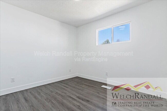 Building Photo - 212 W 4800 S