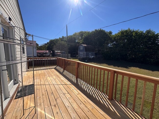 Building Photo - Freshly Updated 3Bedroom One Story Home