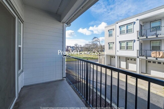 Building Photo - Gorgeous Two Bedroom Townhome in Villebois!