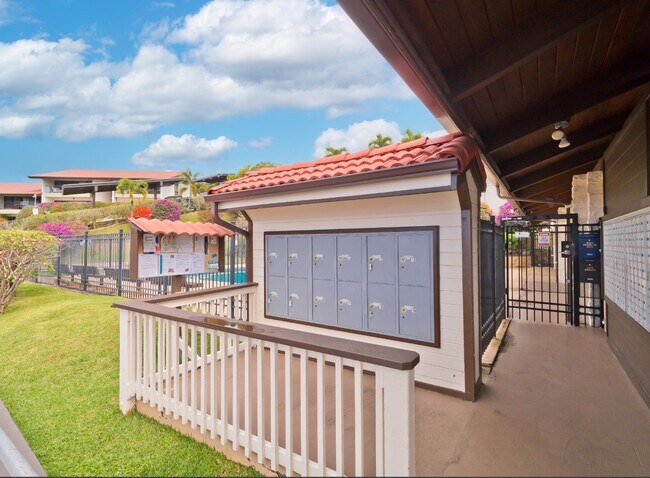 Building Photo - 79-7199 Mamalahoa Hwy - Kona Coffee Villas