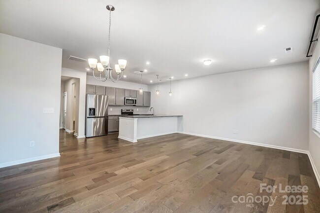 Building Photo - 7014 Fairmile Run