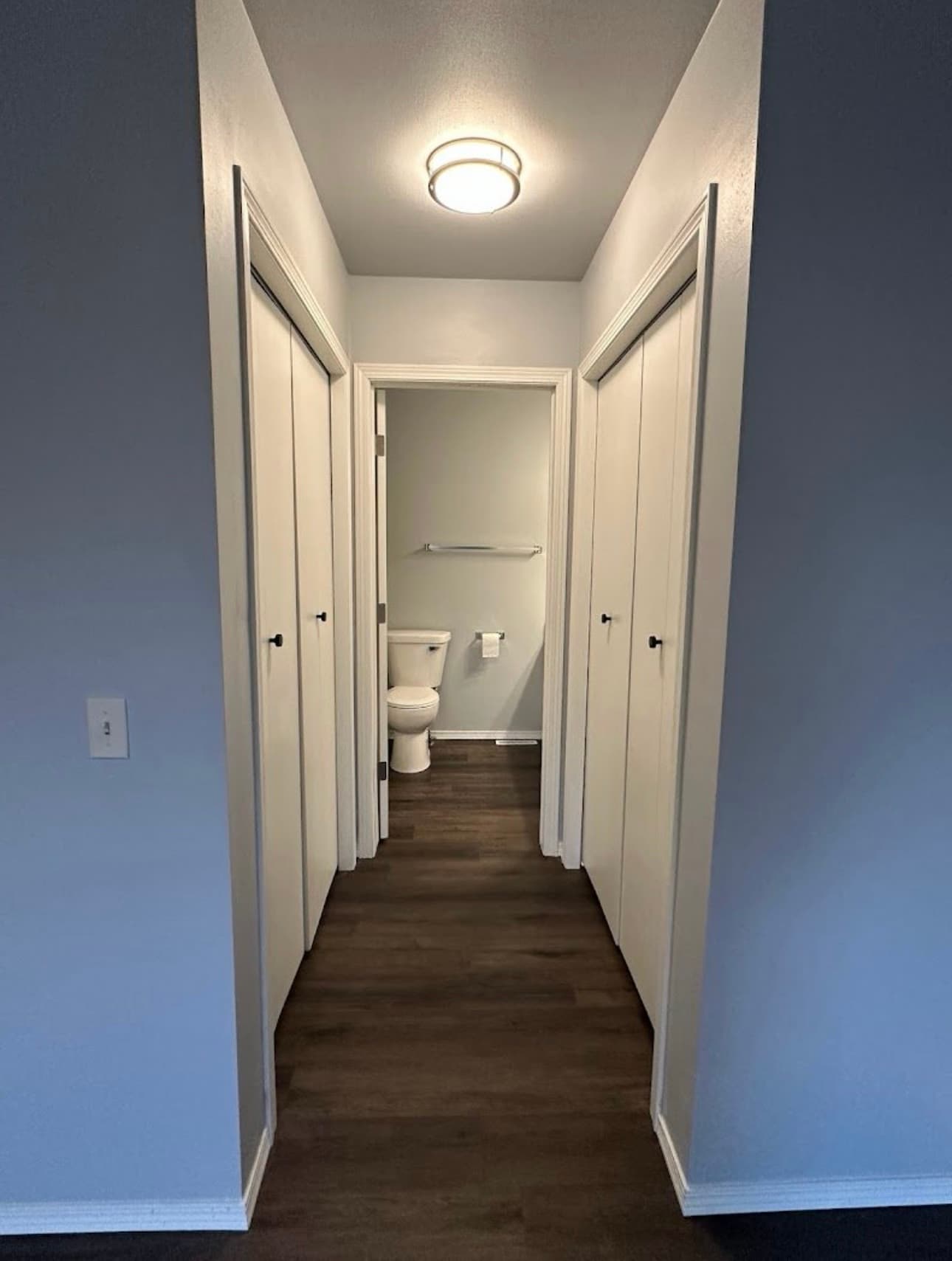 Master closet and bathroom - 1507 Glacier Hill Dr