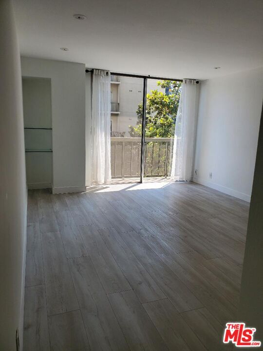 Building Photo - 10751 Wilshire Blvd