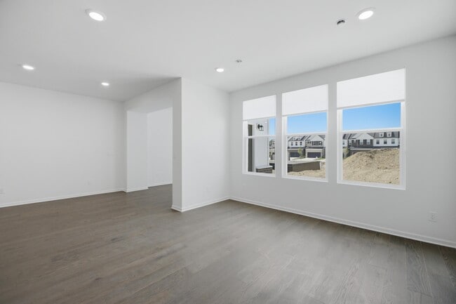Building Photo - 5574 E Spaniel Dr