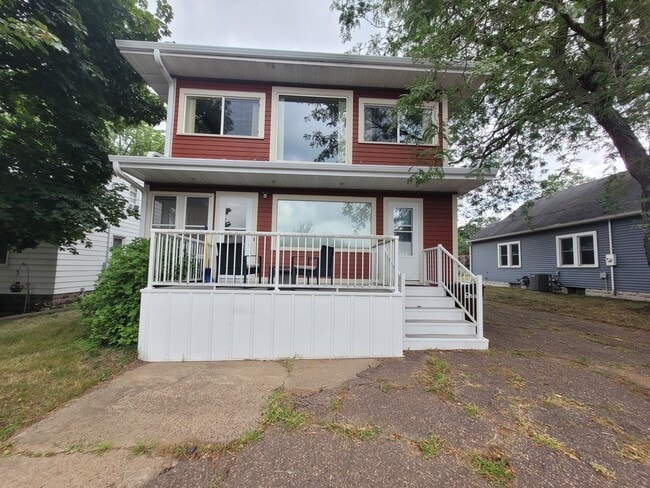 Building Photo - 866 Starr Ave