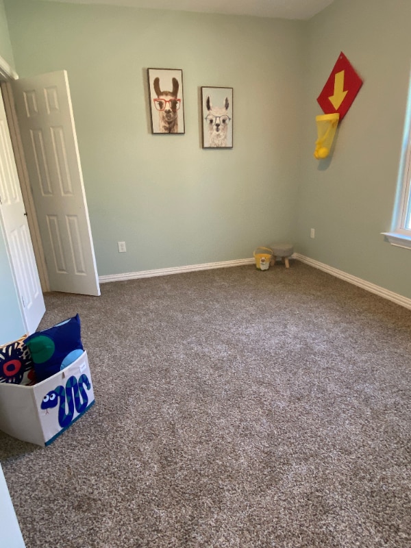 Building Photo - 1003 S 1st St