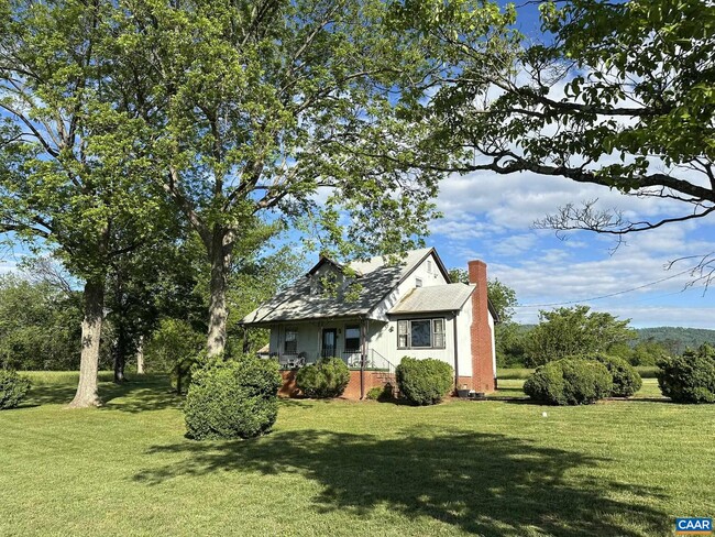 Building Photo - 119 Tanbark Dr