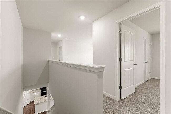 Building Photo - 348 Belmont Dr