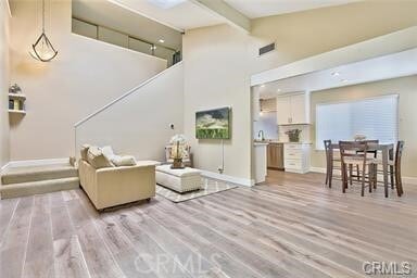 Building Photo - 653 Clover Ct