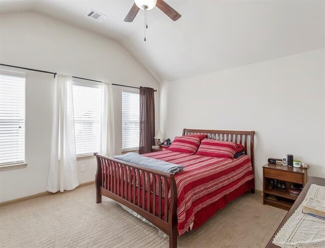 Building Photo - 5104 Pinemont Pl