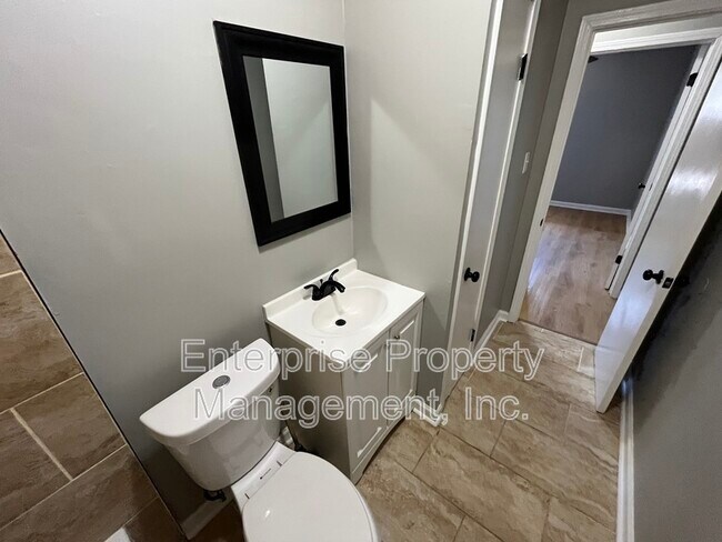 Building Photo - 5362 Beaverton Dr