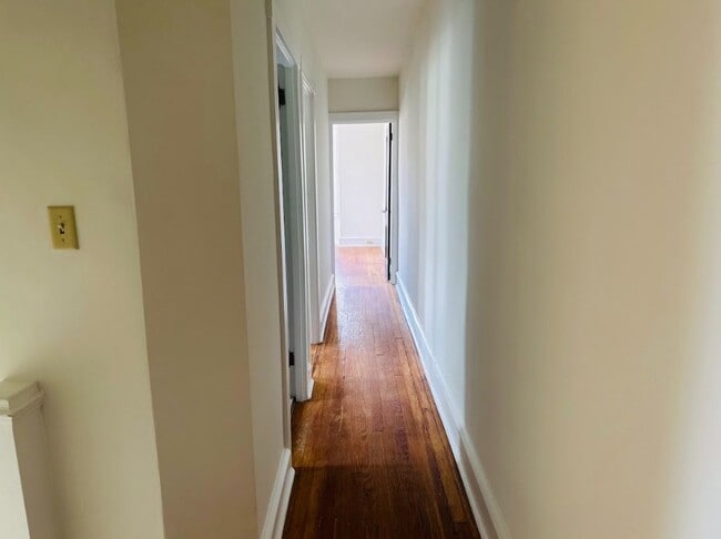 Building Photo - 1258 Girard Ave