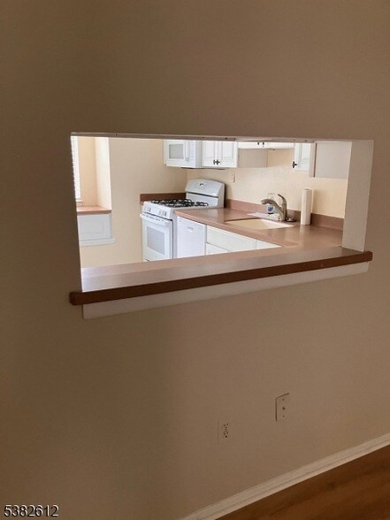Building Photo - 96 Chelsea Way