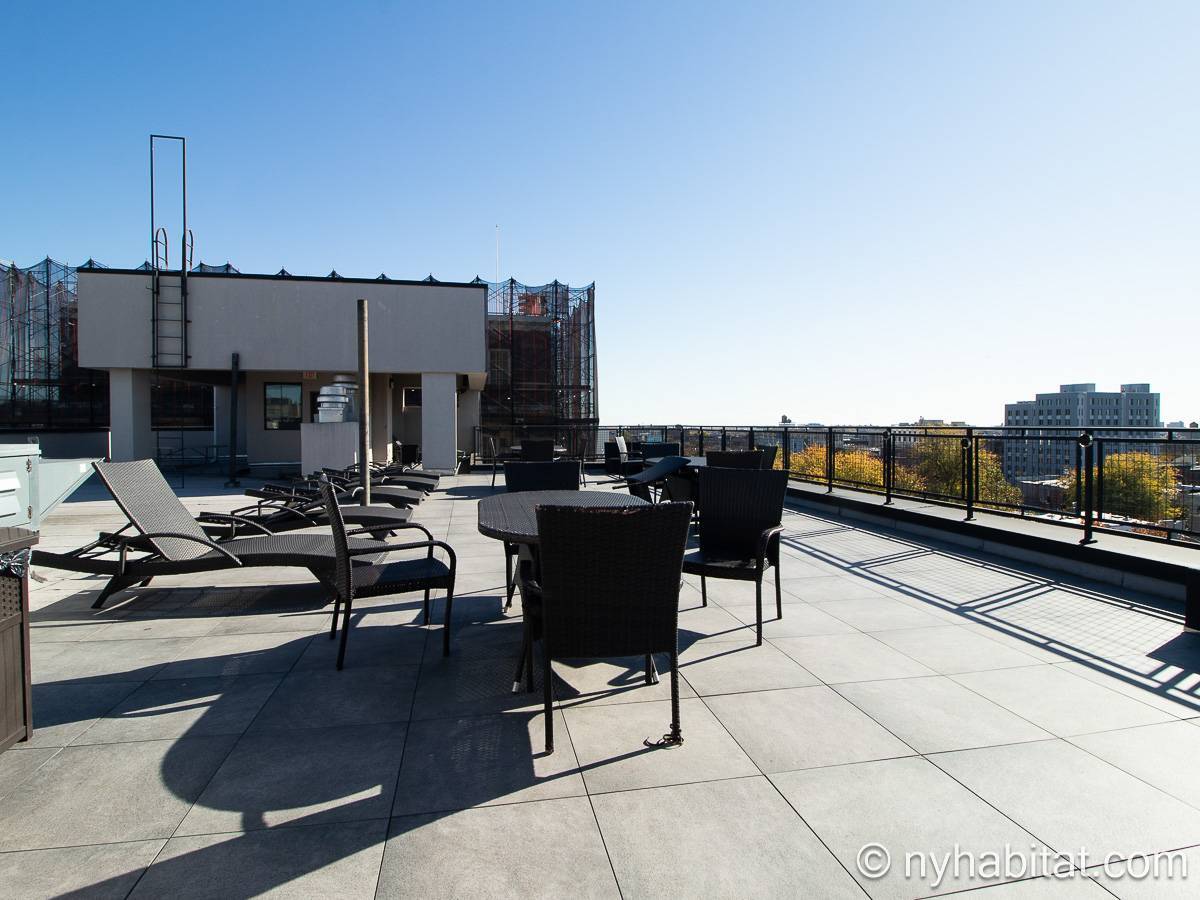 Building Photo - 1325 Herkimer St