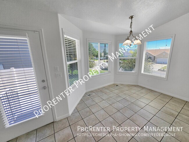 Building Photo - 2274 N 10 W