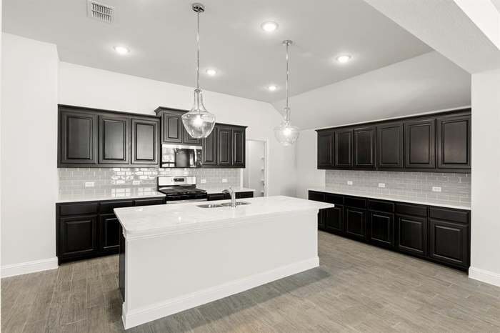 Building Photo - 103 Whistling DuckBalch Spgs