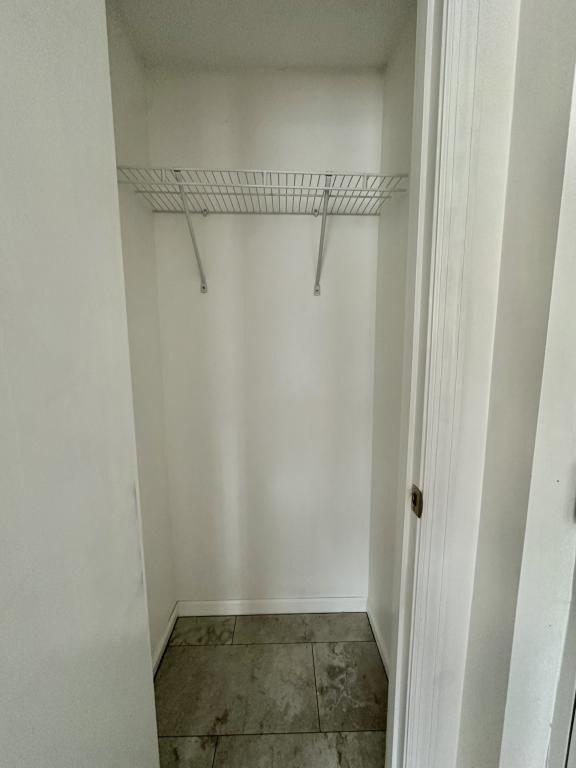 Building Photo - 1645 Arlyn Cir