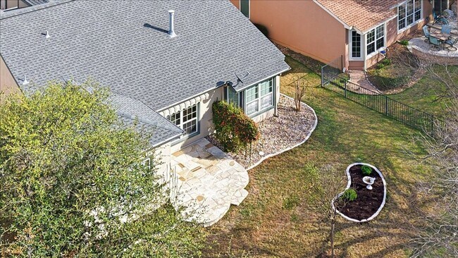 Building Photo - 809 Whispering Wind Dr