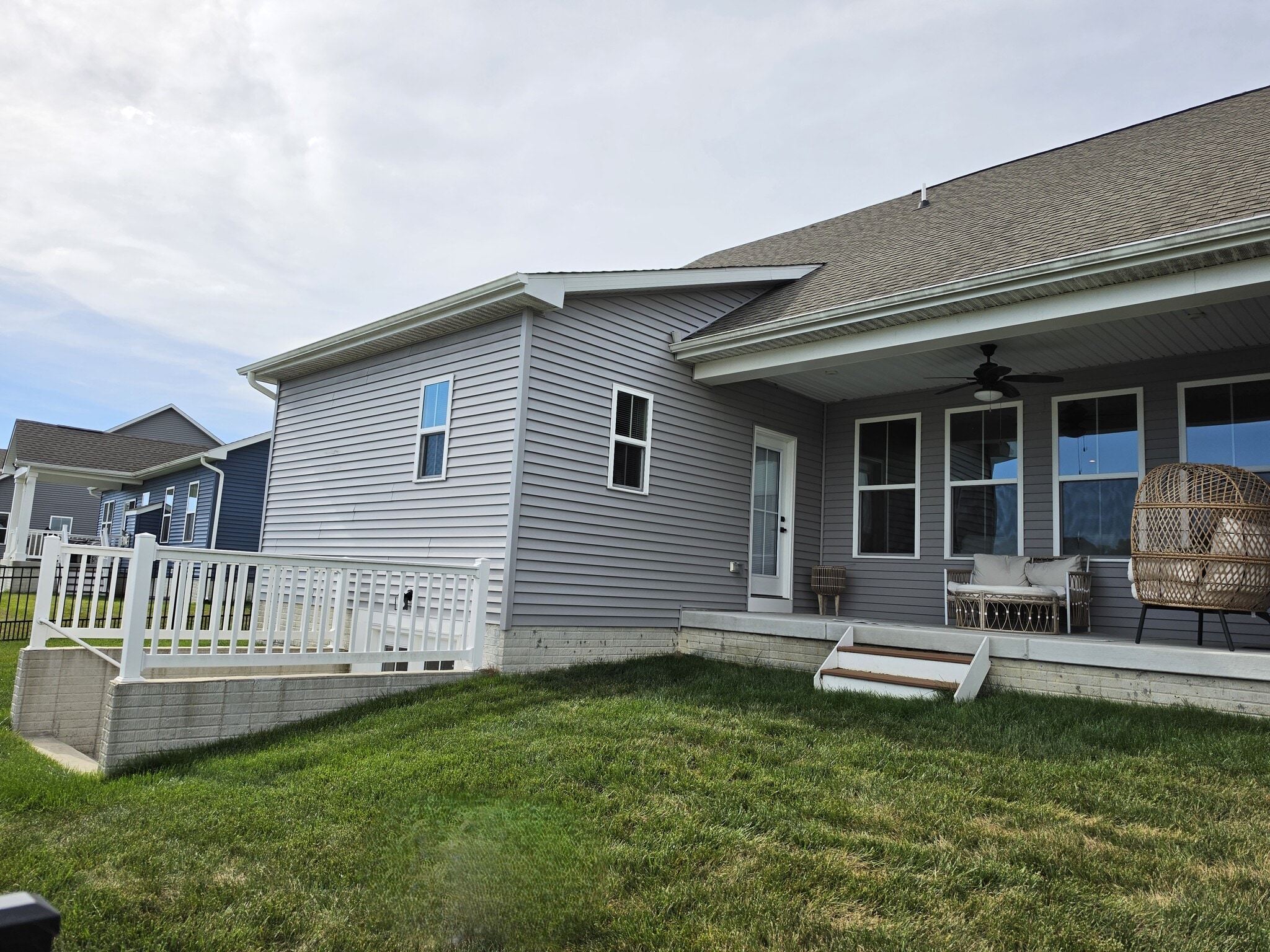 Building Photo - 28050 Purple Martin Cir