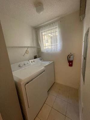 Building Photo - 3022 Alcazar Pl