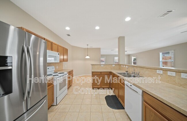 Building Photo - 5125 Knollwood