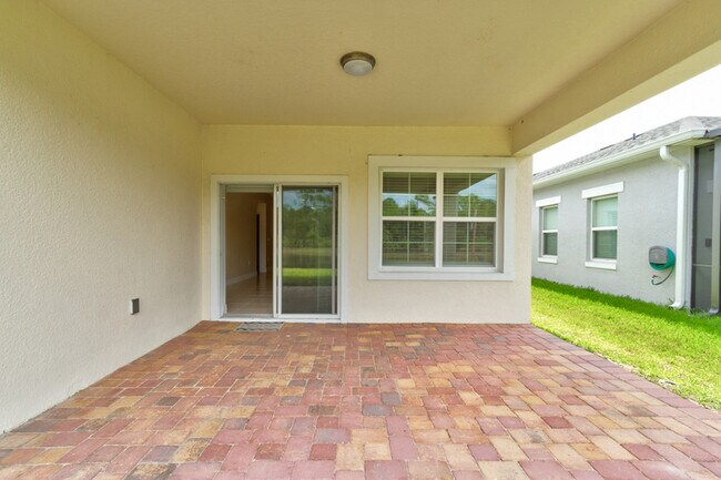 Building Photo - 5563 Estero Loop
