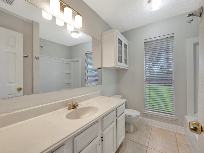 Building Photo - 2505 Ironclad Dr