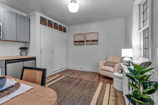 Building Photo - 23 Allen St