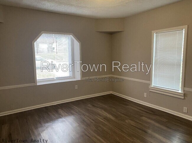 Building Photo - 3219 Nathan Ave