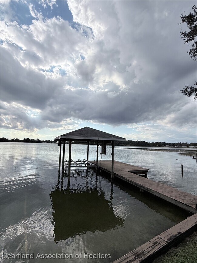 Building Photo - 185 Autumn Ave