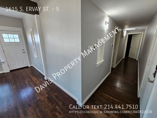Building Photo - 1615 S Ervay St