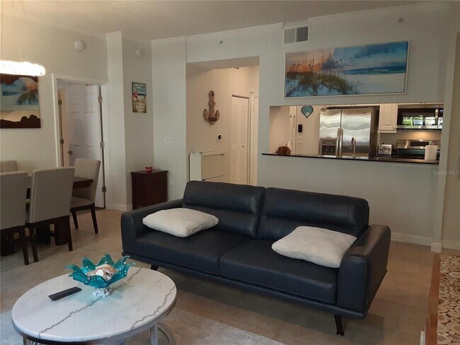 Building Photo - 1064 N Tamiami Trl