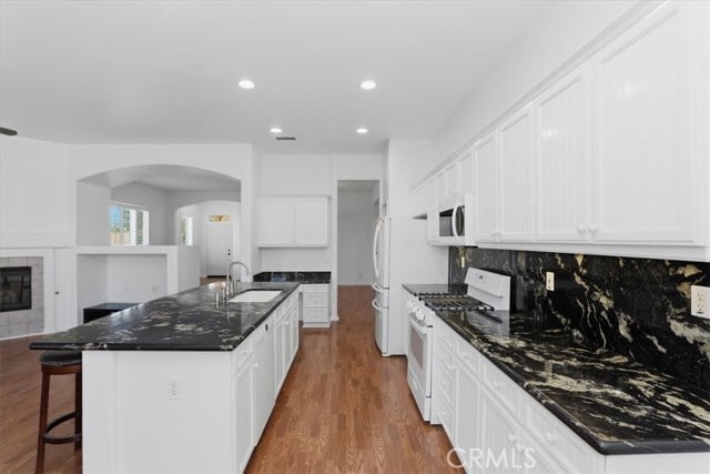 Building Photo - 9196 Pioneer Ln