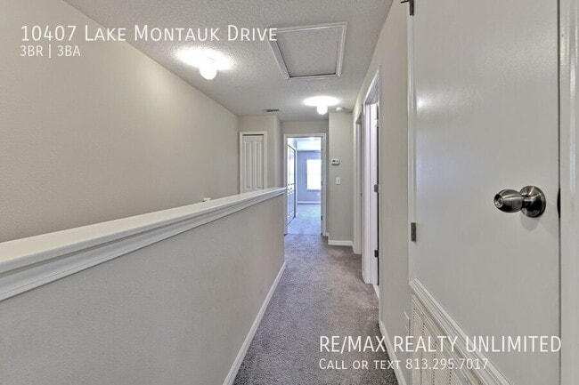 Building Photo - 10407 Lake Montauk Dr
