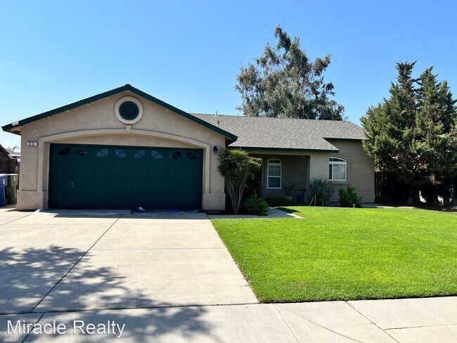 Building Photo - 3 br, 2 bath House - 52 Makeena Drive