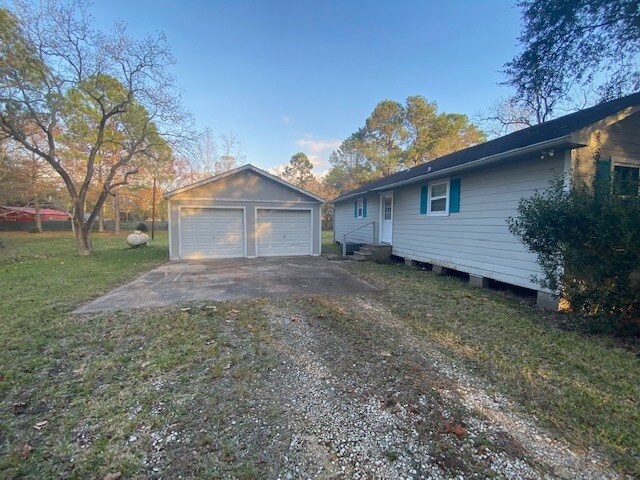 Building Photo - 3357 Prairie Dr