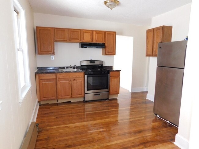 Primary Photo - 47 Granfield Ave