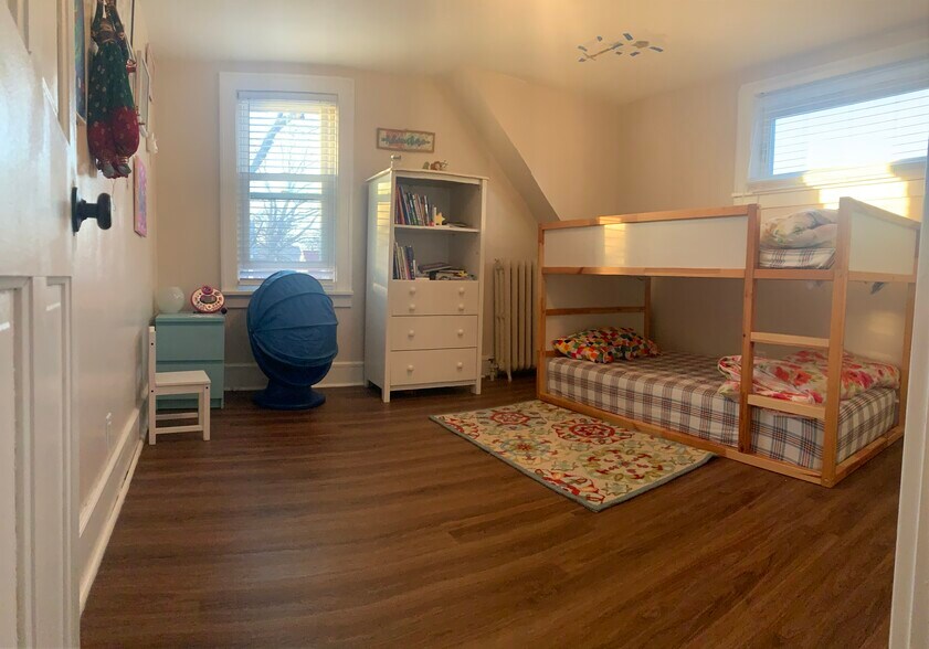 Building Photo - 29 Cardinal Ave