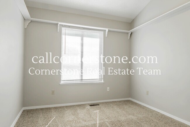 Building Photo - 5037 Plumstead Dr